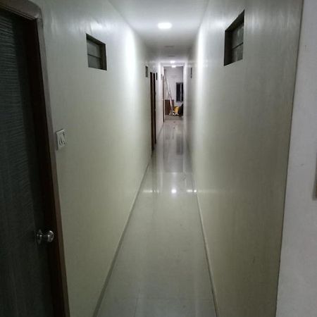 Hotel Janata Residency Мумбаи Экстерьер фото