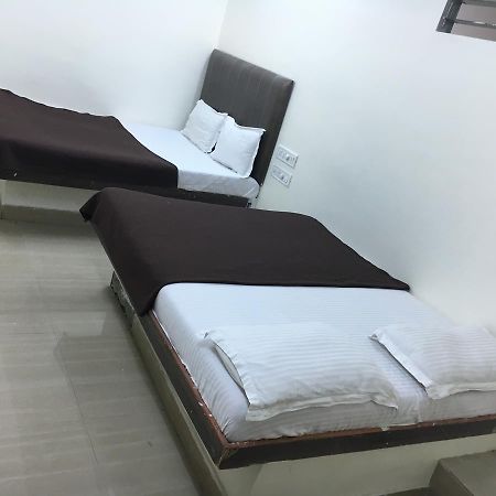 Hotel Janata Residency Мумбаи Экстерьер фото