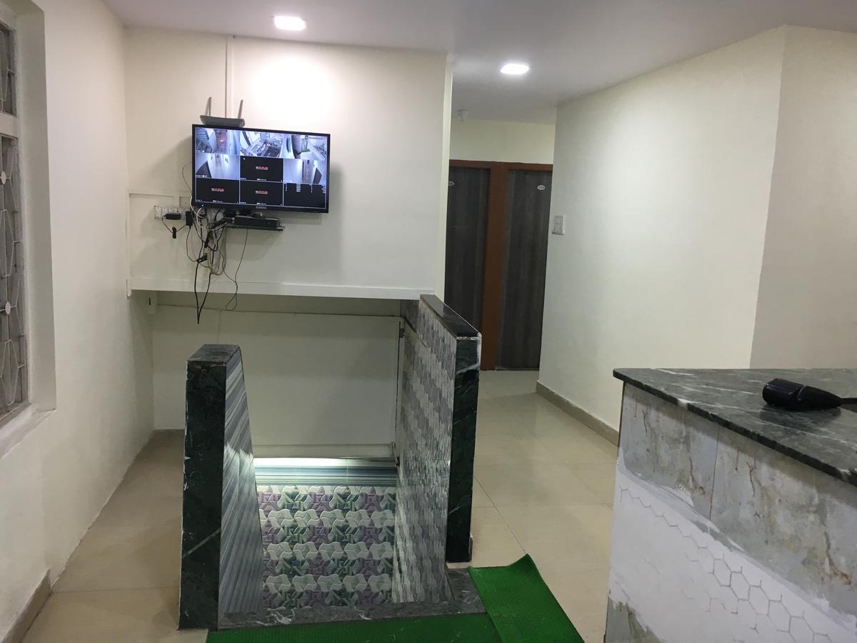 Hotel Janata Residency Мумбаи Экстерьер фото